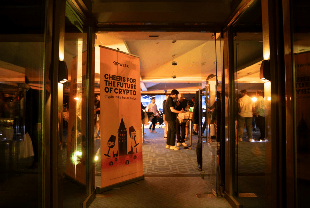 WEEX Elite Party in Turkey(3).png