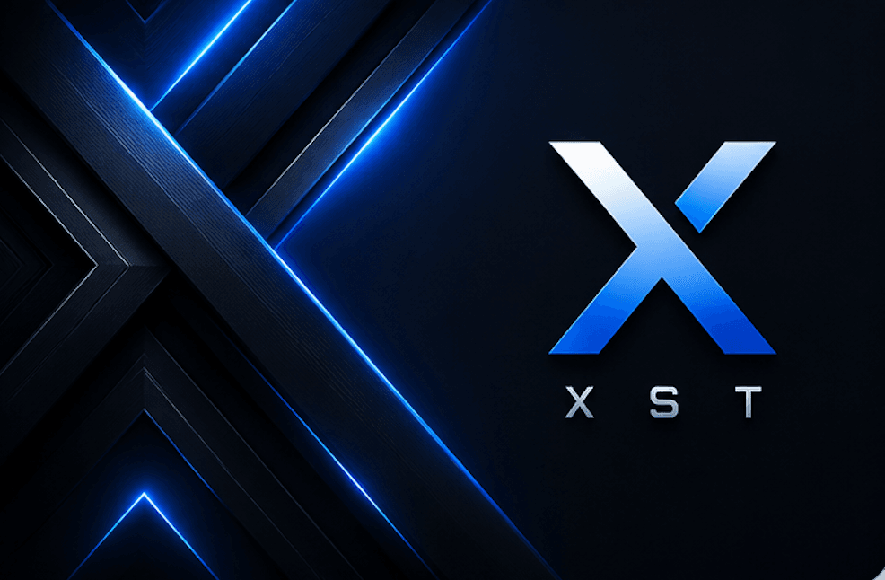 Курс XST упал более чем на 25% за неделю, пока Биткоин растет до $77,000: что на самом деле означает эта дивергенция